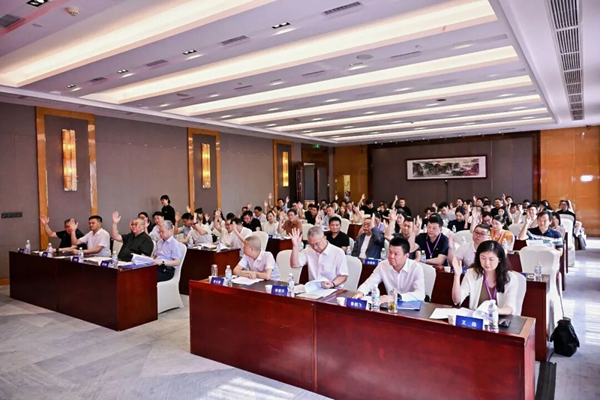 共议专业市场“顺势应变、守正创新”，中国纺联流通分会理事会议在天门召开